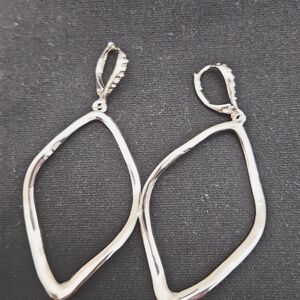 NEVER WORN ALEXIS BITTAR BEAUTIFUL RHODIUM TONE PLATED BRASS METALWORK